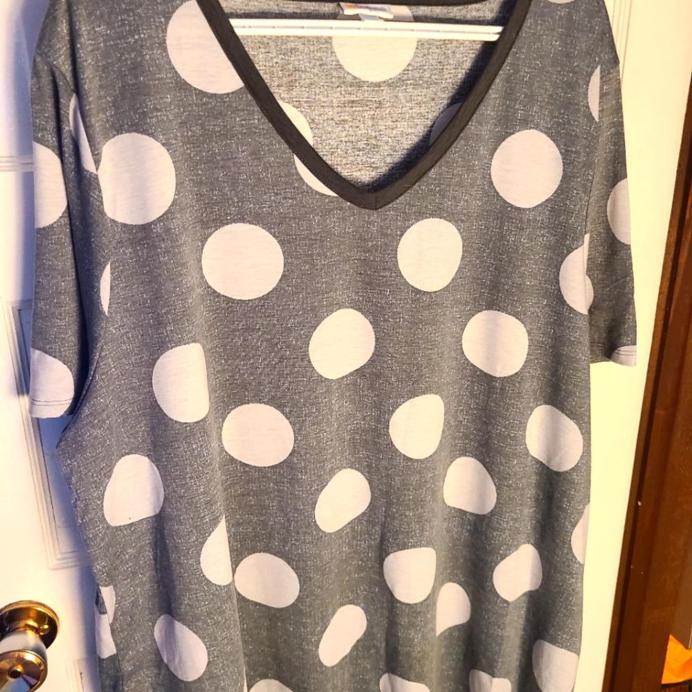 Lularoe top
